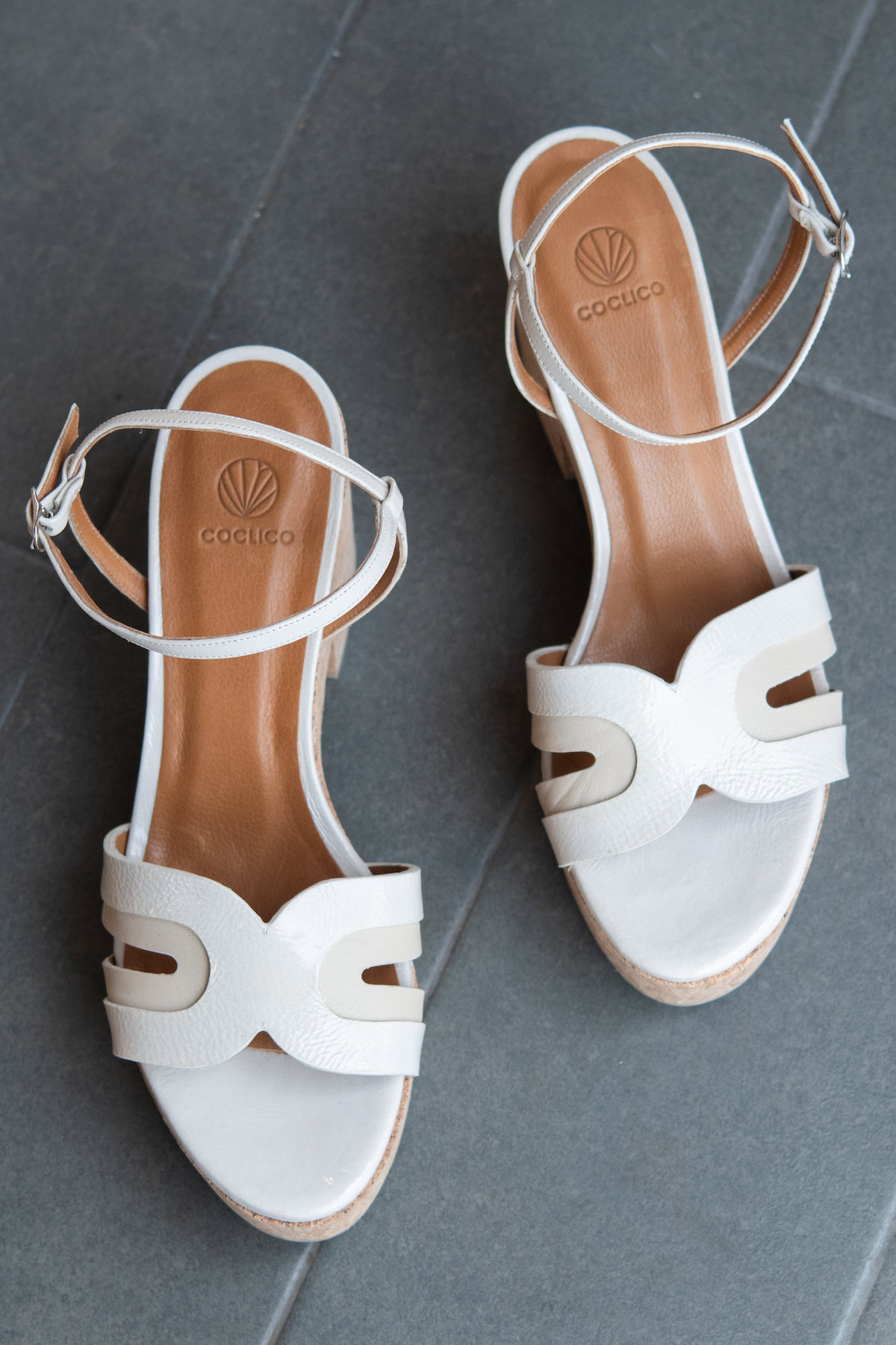 bow wedge - latte macchiato