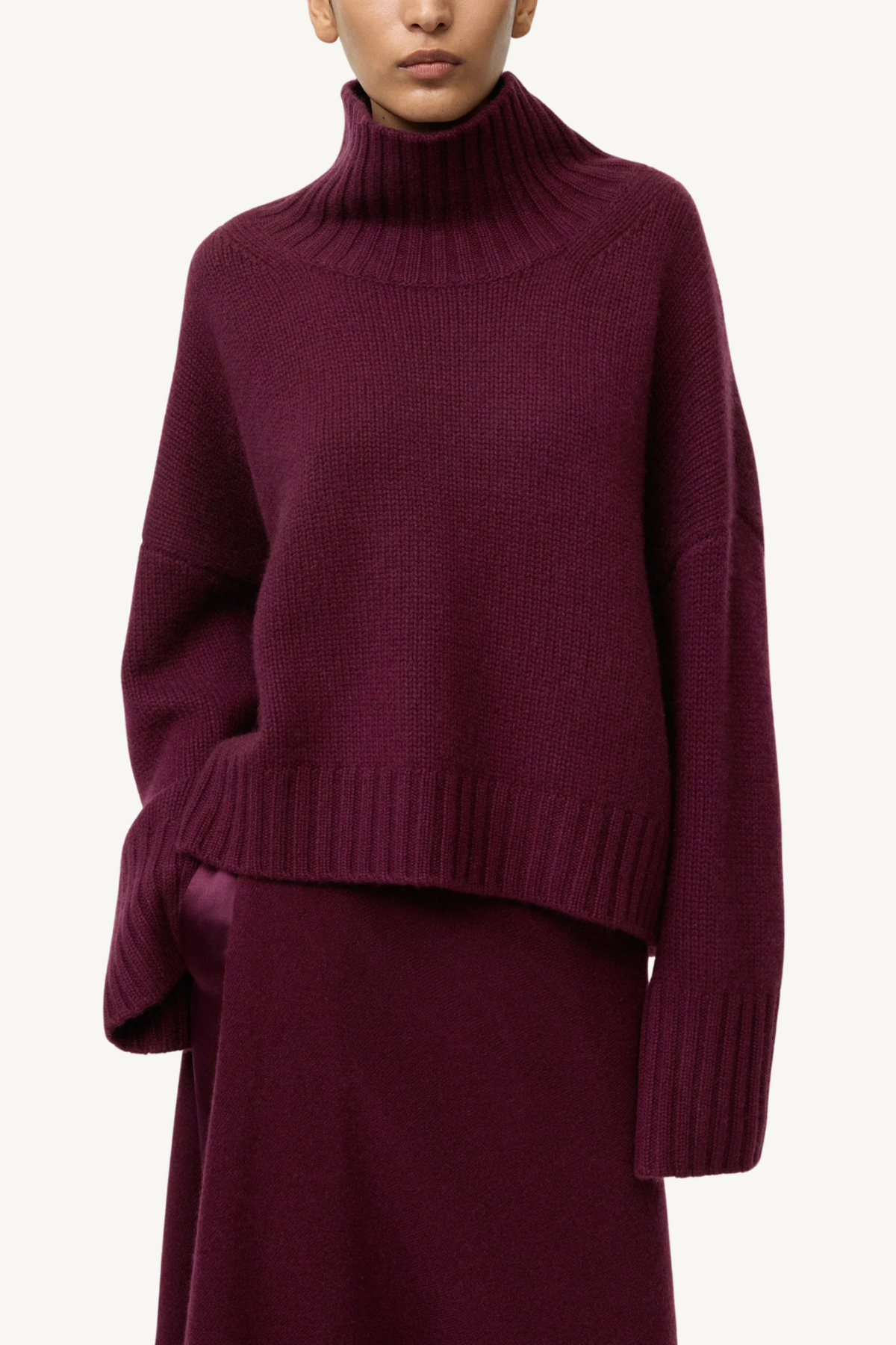 girlfriend turtleneck - bordeaux