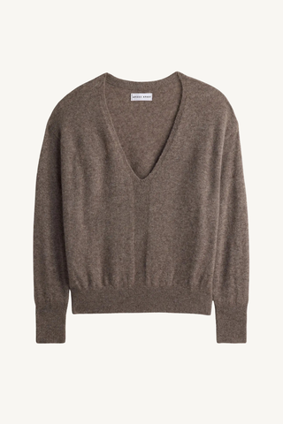 softest silk cashmere v-neck - hazelnut