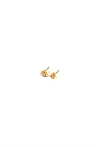 tiny diamond stud earrings