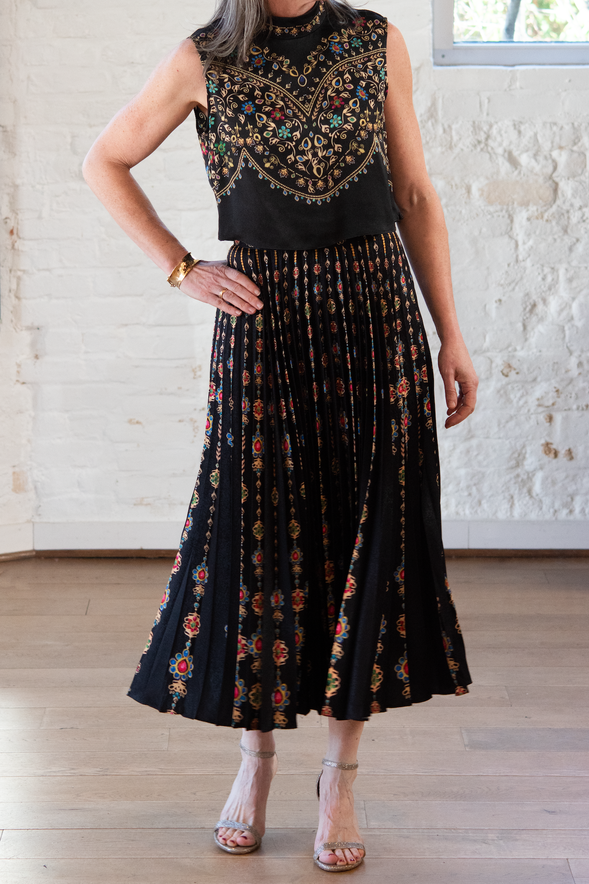 ren top - pendant border placement