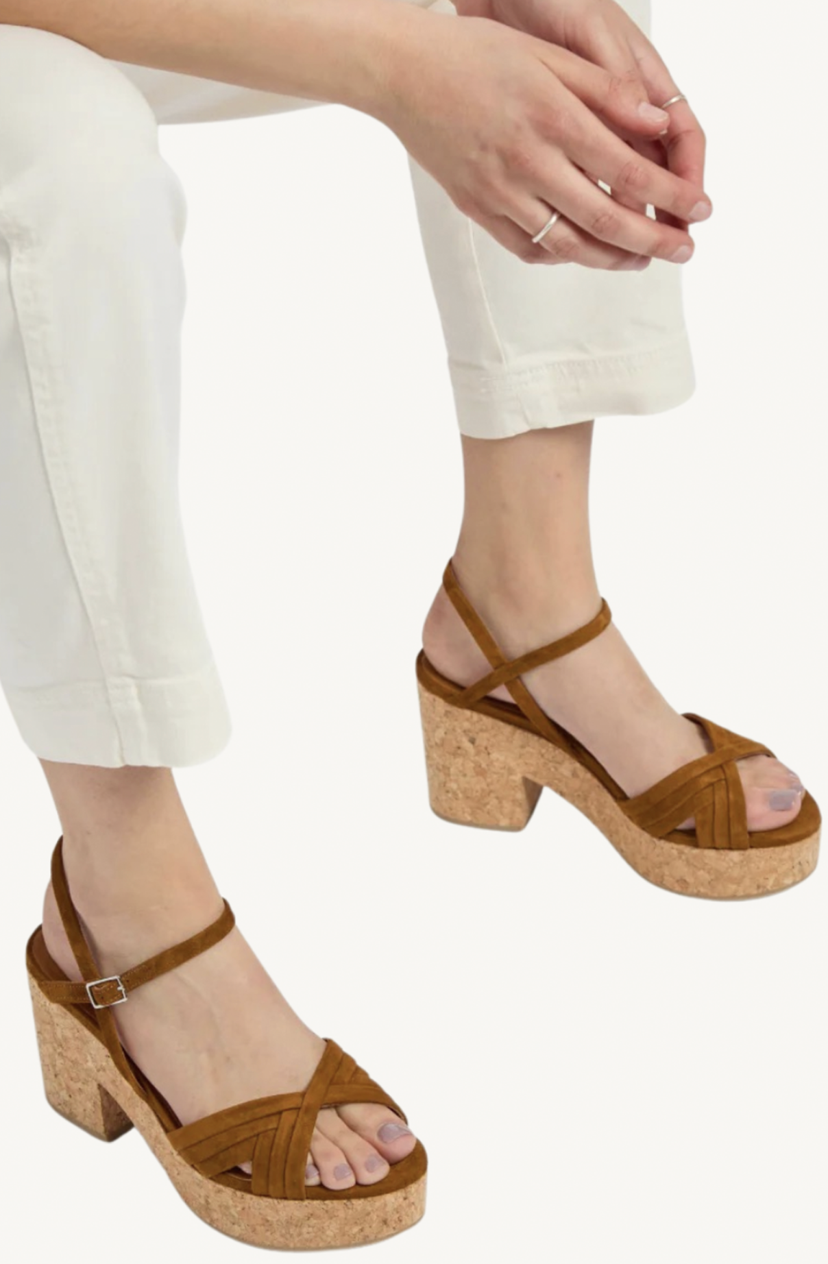 bee wedge - suede russet