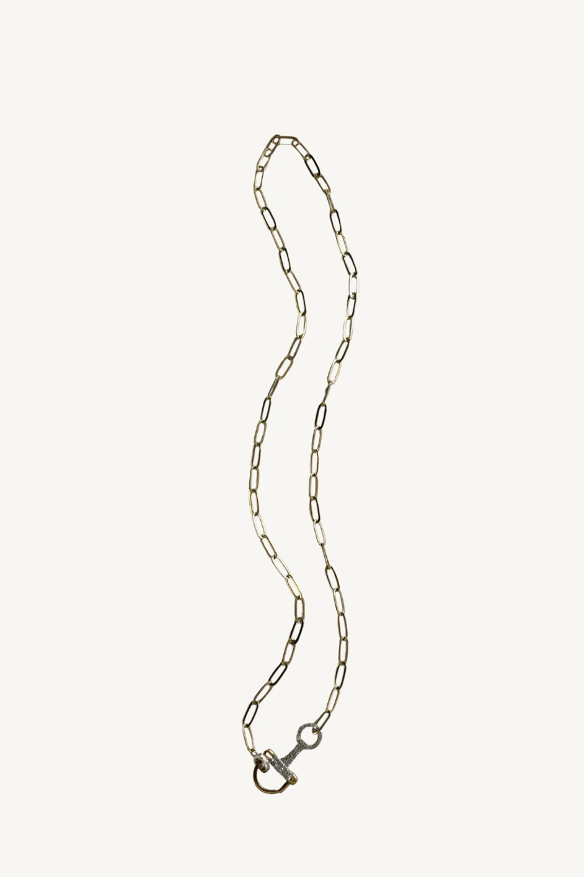 22" paperclip chain with bit closure